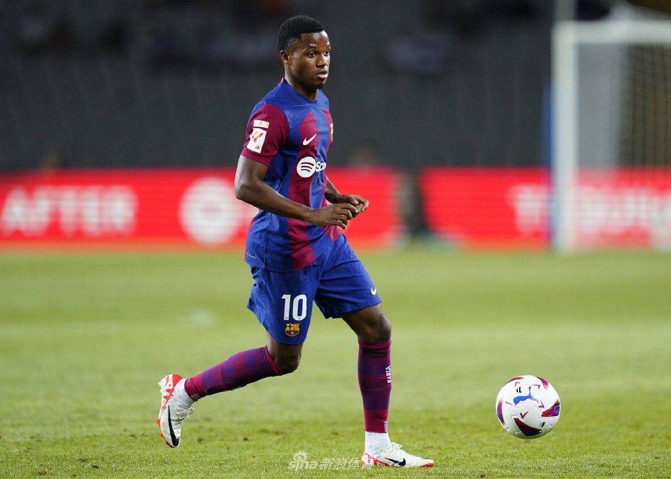 优势摘得两 优势摘得两